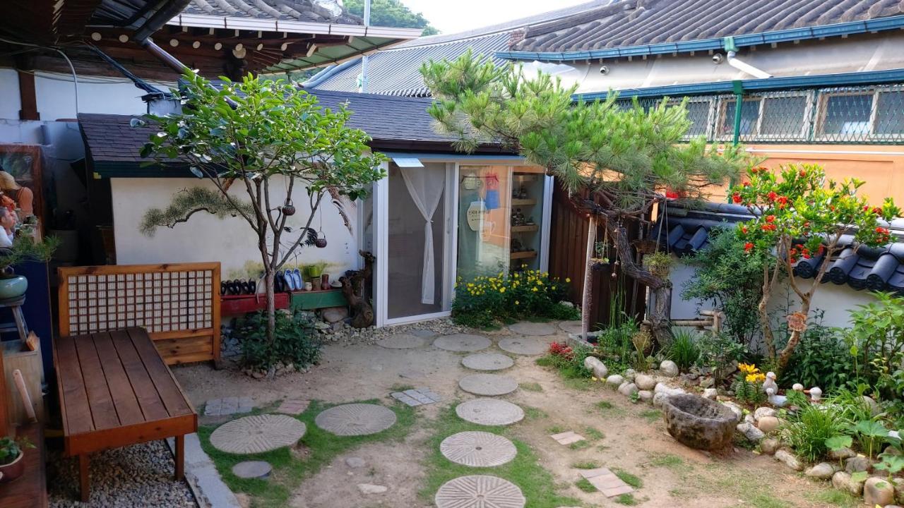 The Blue Cradle Hotel Jeonju Exterior photo